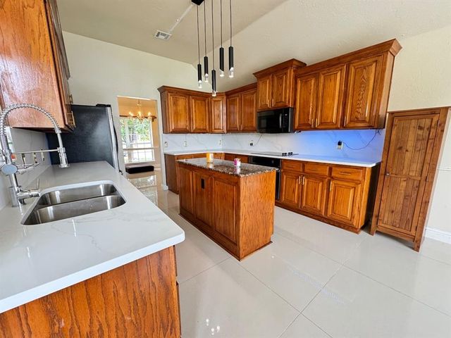 4409 WHITMERE Court, Norman, OK 73072