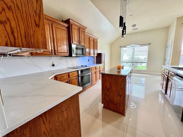 4409 WHITMERE Court, Norman, OK 73072