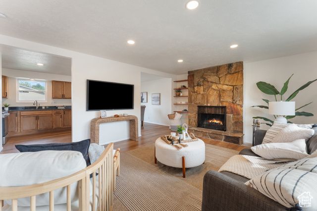 8731 S GLADIATOR WAY, Sandy, UT 84094