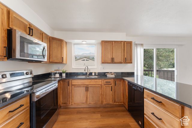 8731 S GLADIATOR WAY, Sandy, UT 84094