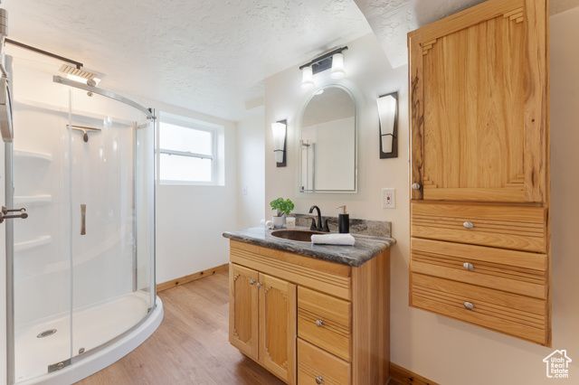 8731 S GLADIATOR WAY, Sandy, UT 84094