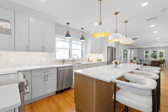 21 Farrington Street 2, Arlington, MA 02474