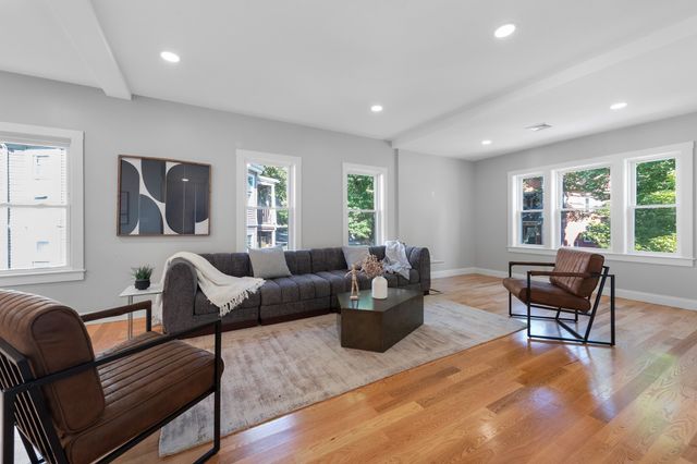 21 Farrington Street 2, Arlington, MA 02474