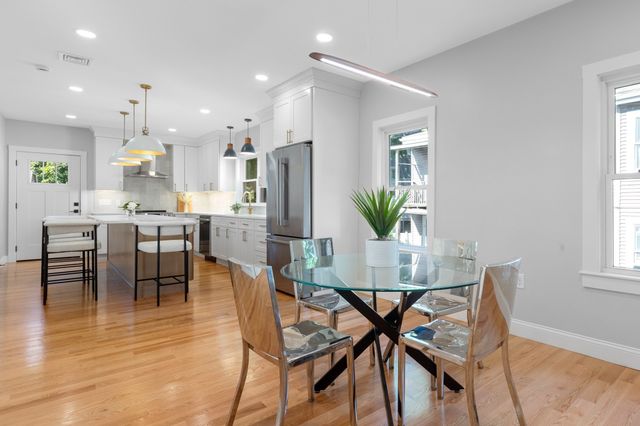 21 Farrington Street 2, Arlington, MA 02474