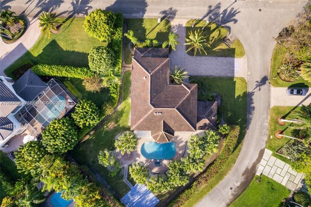 16449 SW 84th Pl, Palmetto Bay, FL 33157