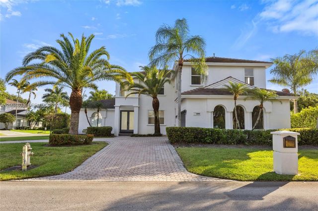 16449 SW 84th Pl, Palmetto Bay, FL 33157