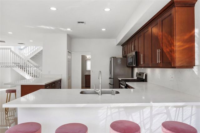 16449 SW 84th Pl, Palmetto Bay, FL 33157