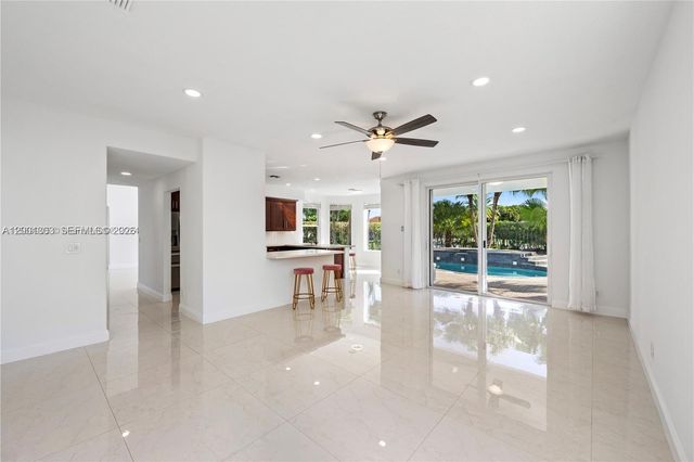 16449 SW 84th Pl, Palmetto Bay, FL 33157