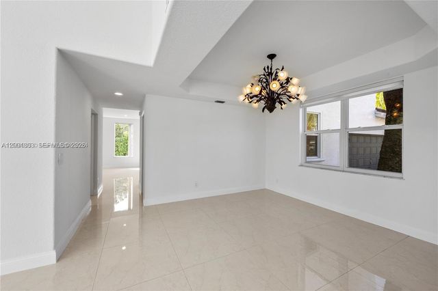 16449 SW 84th Pl, Palmetto Bay, FL 33157