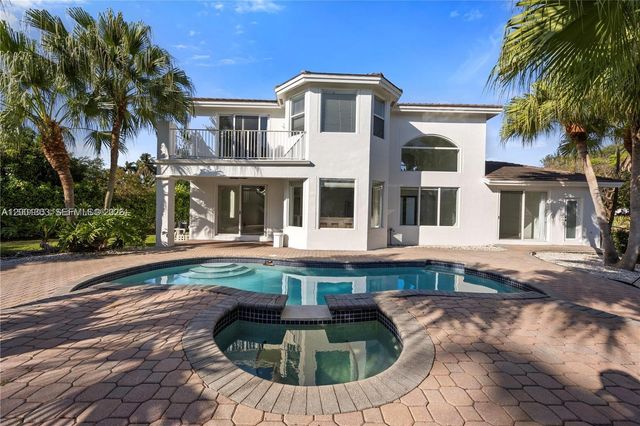 16449 SW 84th Pl, Palmetto Bay, FL 33157