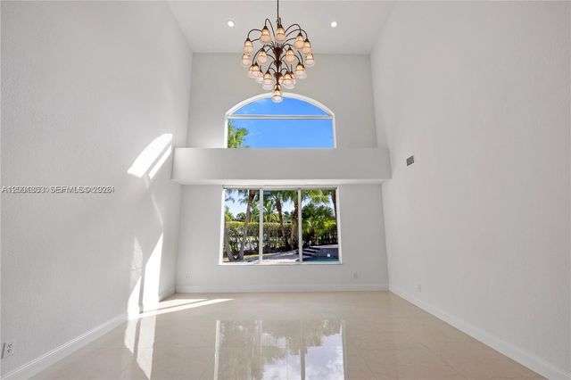 16449 SW 84th Pl, Palmetto Bay, FL 33157