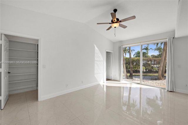 16449 SW 84th Pl, Palmetto Bay, FL 33157