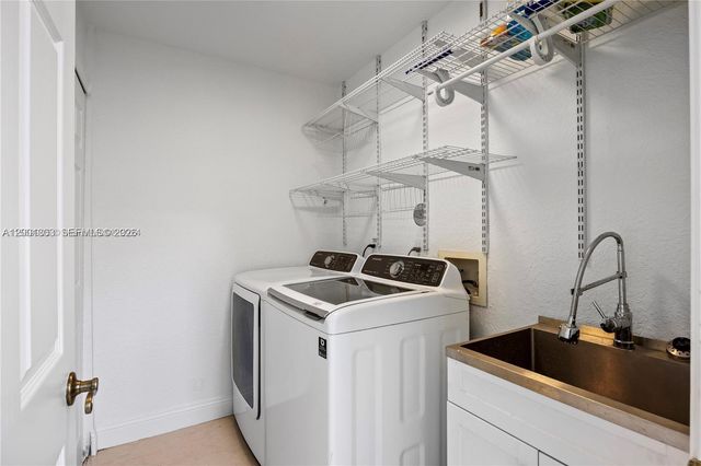 16449 SW 84th Pl, Palmetto Bay, FL 33157