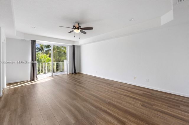 16449 SW 84th Pl, Palmetto Bay, FL 33157