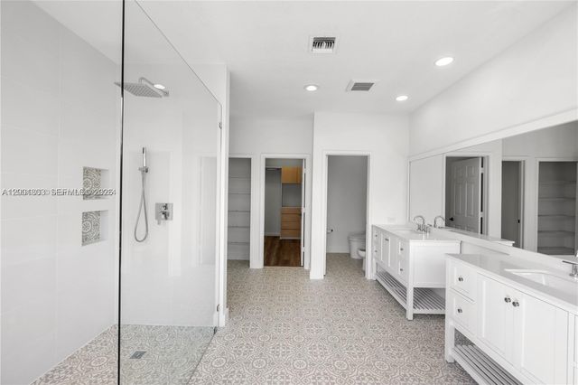 16449 SW 84th Pl, Palmetto Bay, FL 33157