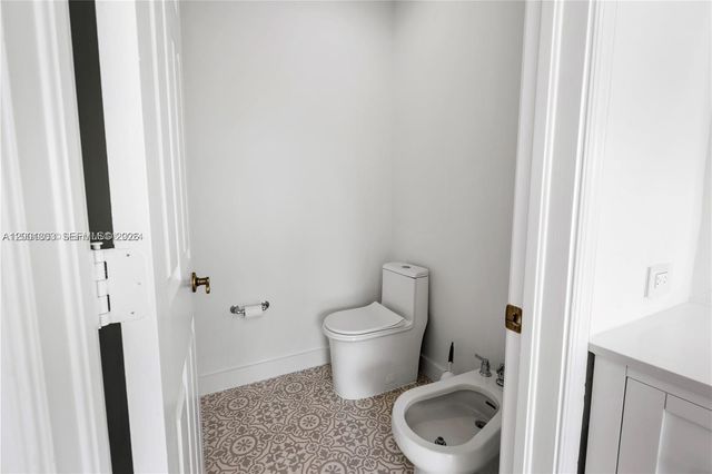 16449 SW 84th Pl, Palmetto Bay, FL 33157