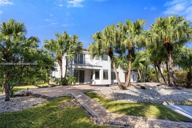 16449 SW 84th Pl, Palmetto Bay, FL 33157