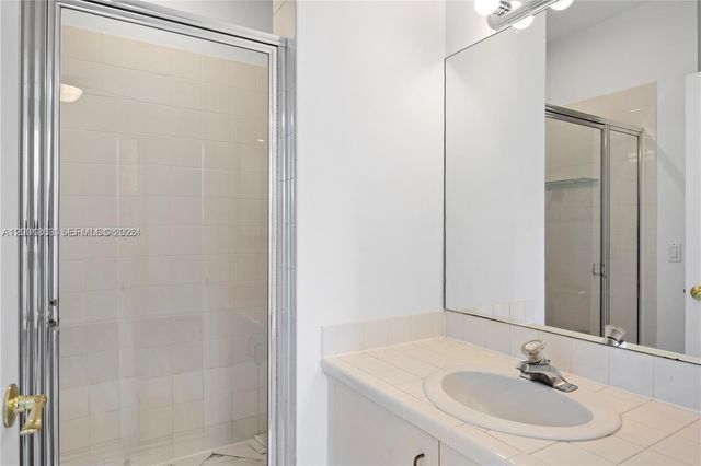 16449 SW 84th Pl, Palmetto Bay, FL 33157