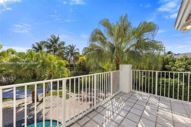 16449 SW 84th Pl, Palmetto Bay, FL 33157