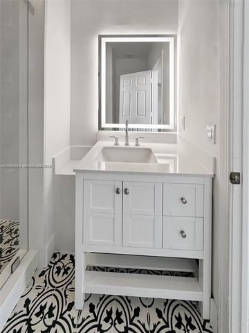 16449 SW 84th Pl, Palmetto Bay, FL 33157