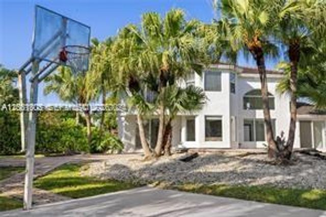 16449 SW 84th Pl, Palmetto Bay, FL 33157