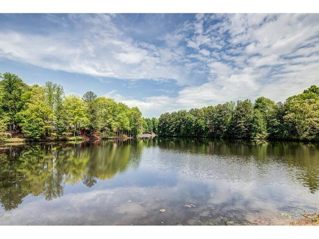 605 Garden Court, Atlanta, GA 30328