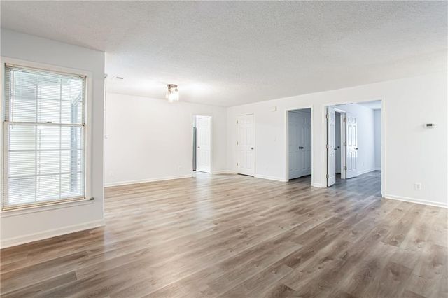 605 Garden Court, Atlanta, GA 30328