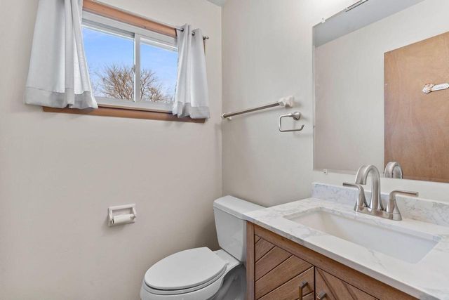 8934 W Tripoli AVENUE, Milwaukee, WI 53228