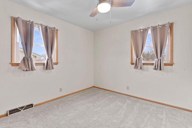 8934 W Tripoli AVENUE, Milwaukee, WI 53228