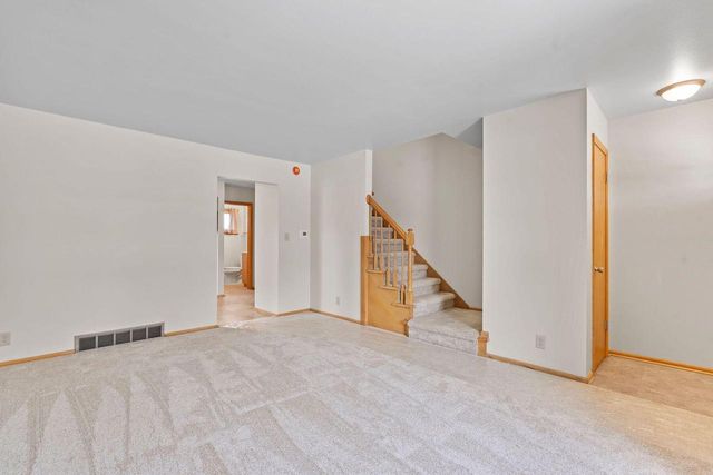 8934 W Tripoli AVENUE, Milwaukee, WI 53228