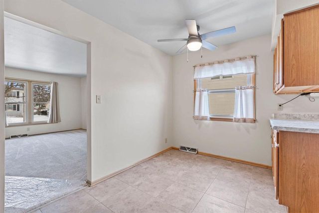 8934 W Tripoli AVENUE, Milwaukee, WI 53228