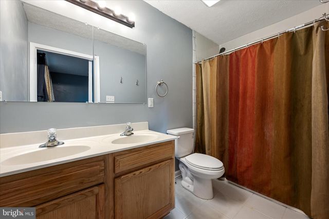 181 BROOK VIEW RD, Front Royal, VA 22630