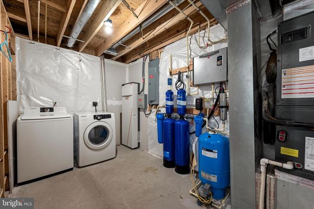 181 BROOK VIEW RD, Front Royal, VA 22630