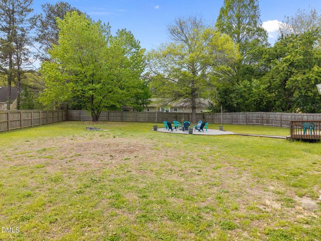 718 E Azalea Court, Fuquay Varina, NC 27526