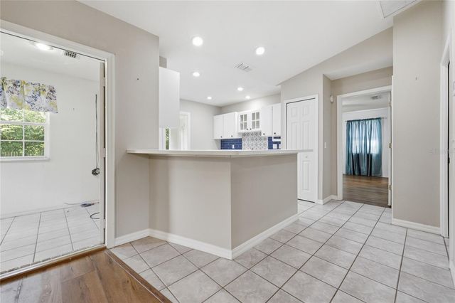 25249 SW 18TH AVENUE, Newberry, FL 32669