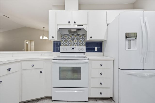 25249 SW 18TH AVENUE, Newberry, FL 32669