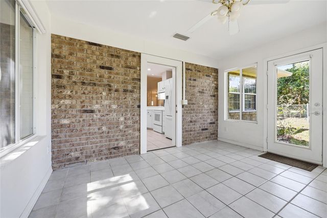 25249 SW 18TH AVENUE, Newberry, FL 32669