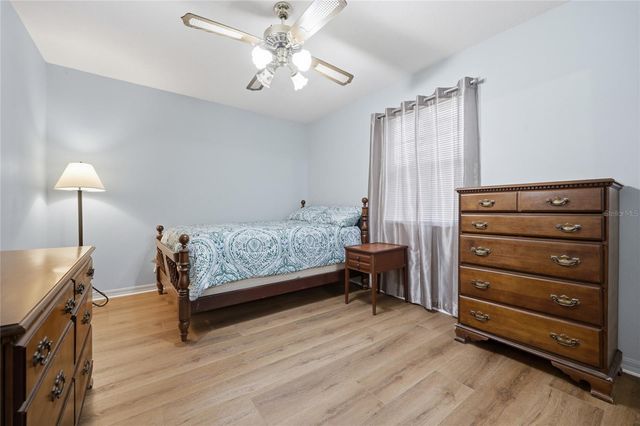 25249 SW 18TH AVENUE, Newberry, FL 32669