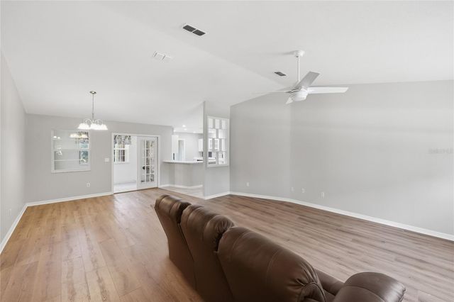 25249 SW 18TH AVENUE, Newberry, FL 32669
