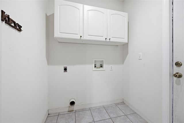 25249 SW 18TH AVENUE, Newberry, FL 32669