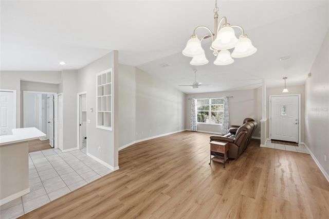 25249 SW 18TH AVENUE, Newberry, FL 32669