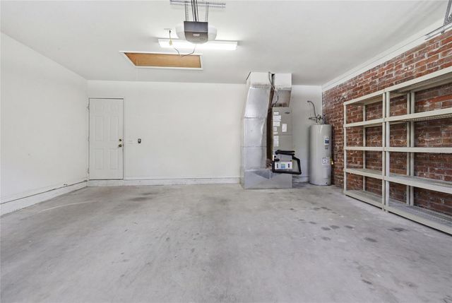 25249 SW 18TH AVENUE, Newberry, FL 32669