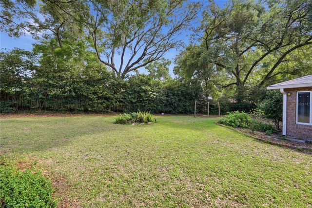 25249 SW 18TH AVENUE, Newberry, FL 32669