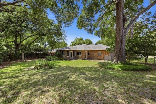 25249 SW 18TH AVENUE, Newberry, FL 32669