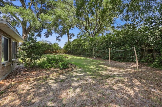 25249 SW 18TH AVENUE, Newberry, FL 32669