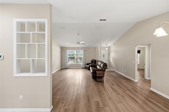 25249 SW 18TH AVENUE, Newberry, FL 32669