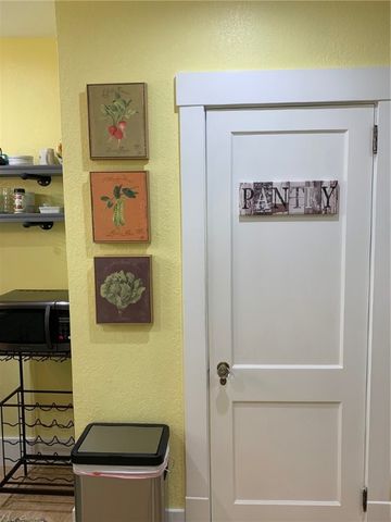 99 S Myers, Sharon, PA 16146