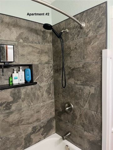 99 S Myers, Sharon, PA 16146