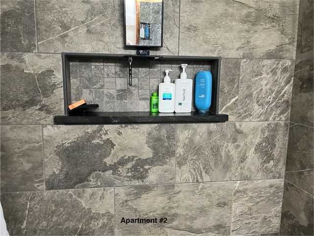 99 S Myers, Sharon, PA 16146