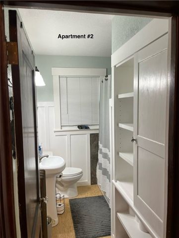 99 S Myers, Sharon, PA 16146